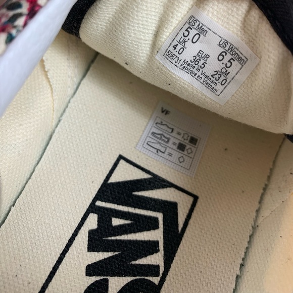 Vans Ditzy Floral White Old Skool Sneakers. Women size 6 & 6.5 & 7 - Picture 13 of 13